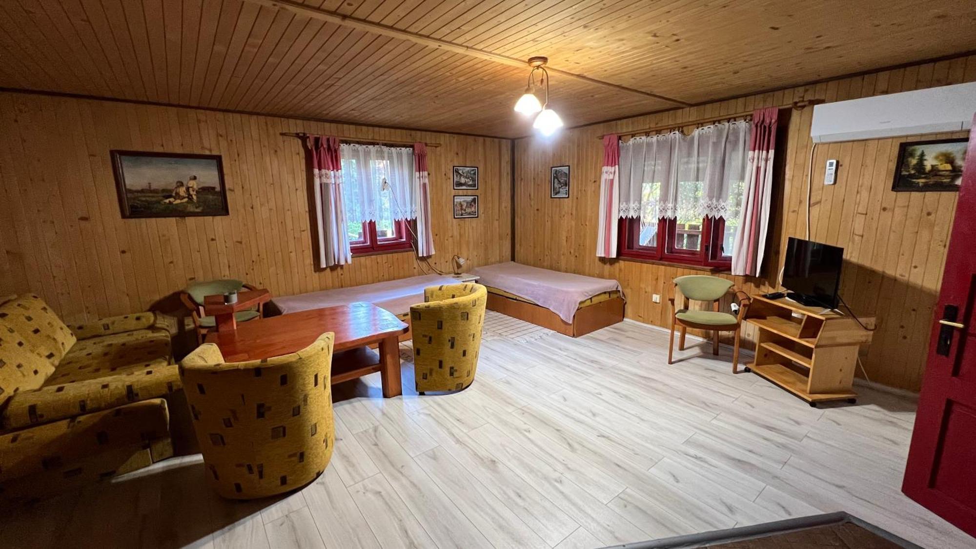 Chalupy Na Majeri Nizne Malatiny Εξωτερικό φωτογραφία